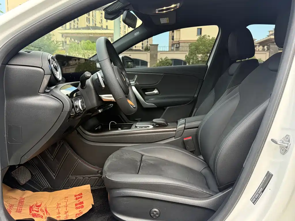 Mercedes-Benz A-Class A 2020 A 200 L Sport