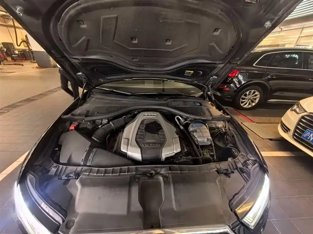 Audi A6L — миниатюра 6