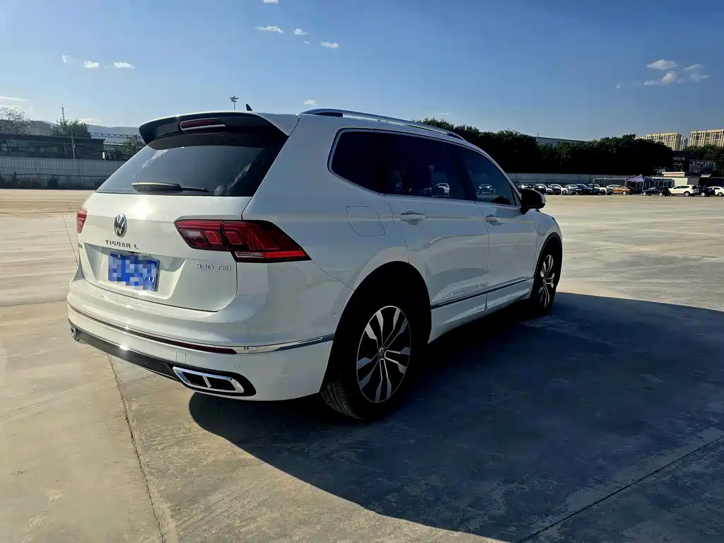 Volkswagen Tiguan L — миниатюра 5