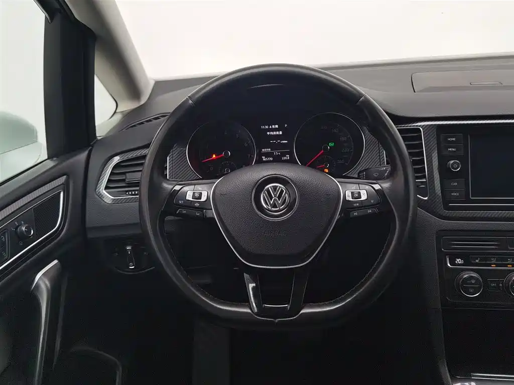 VOLKSWAGEN GOLF*JIAYU