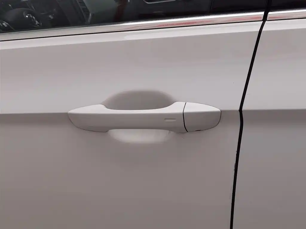 VOLKSWAGEN GOLF*JIAYU