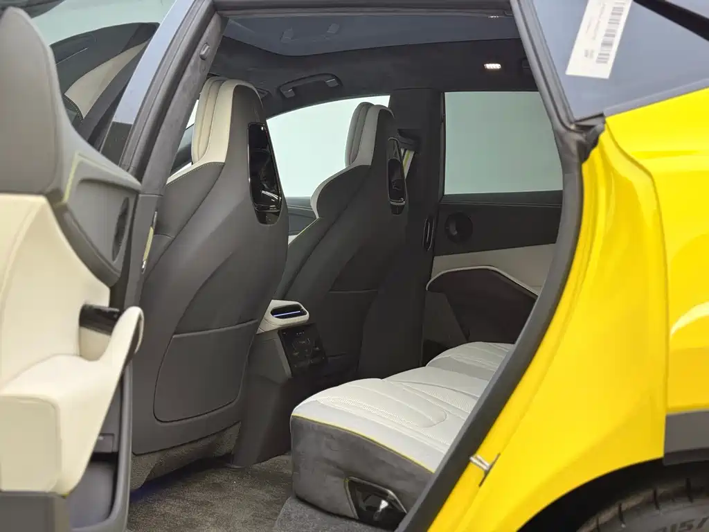 LOTUS SPORTS CAR ELETRE