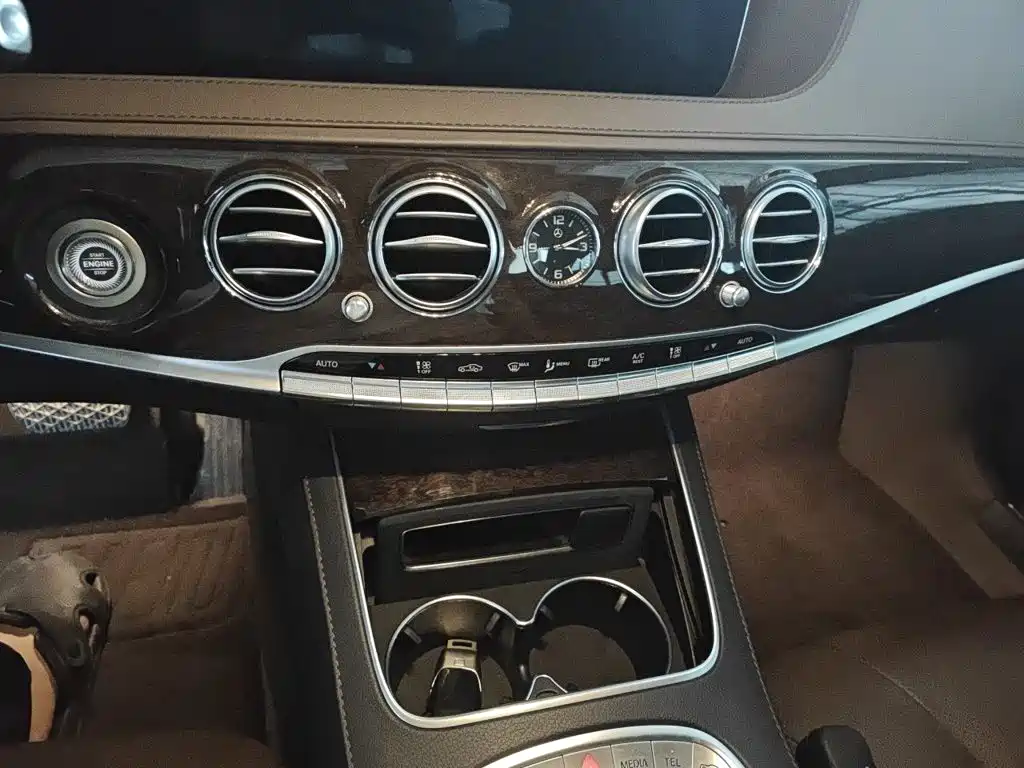 Mercedes-Benz S-Class — миниатюра 9