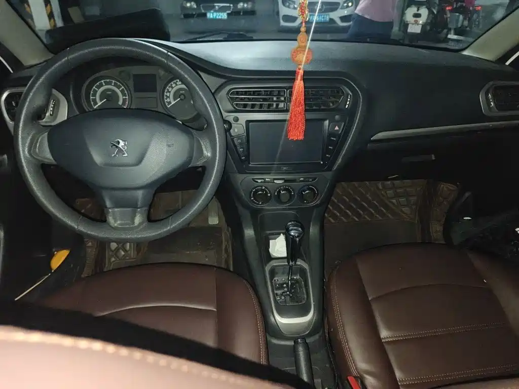 Peugeot 301 — миниатюра 10