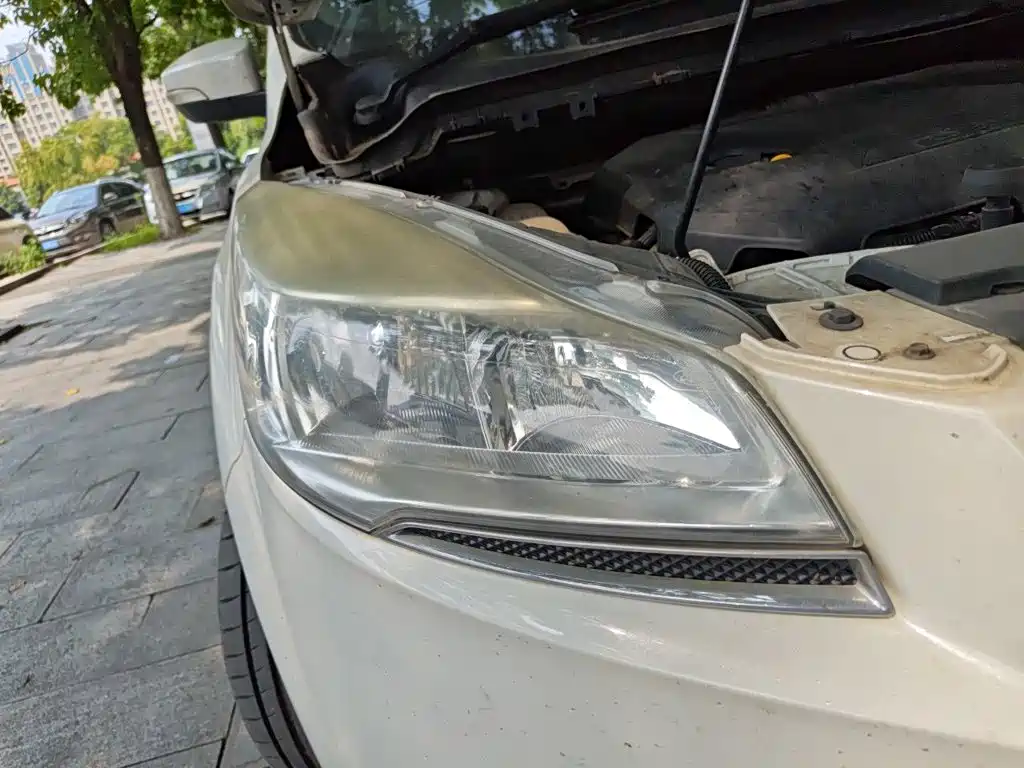 Ford Kuga — миниатюра 7