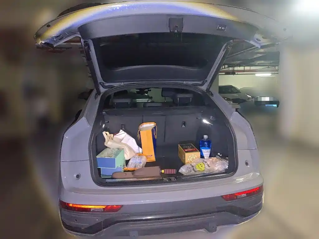 Audi Q5L Sportback — миниатюра 15