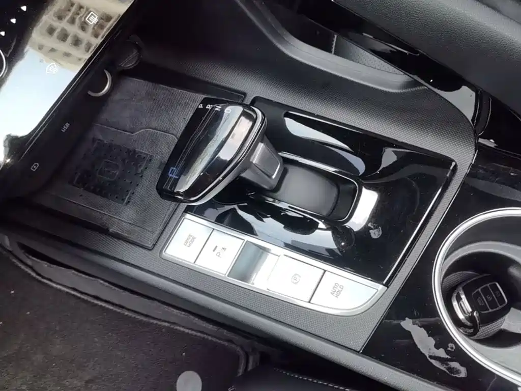 Hyundai Elantra — миниатюра 14