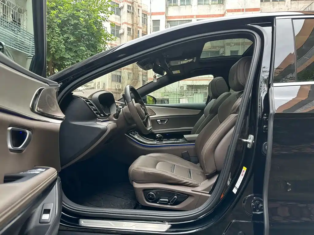 BYD Han — миниатюра 11