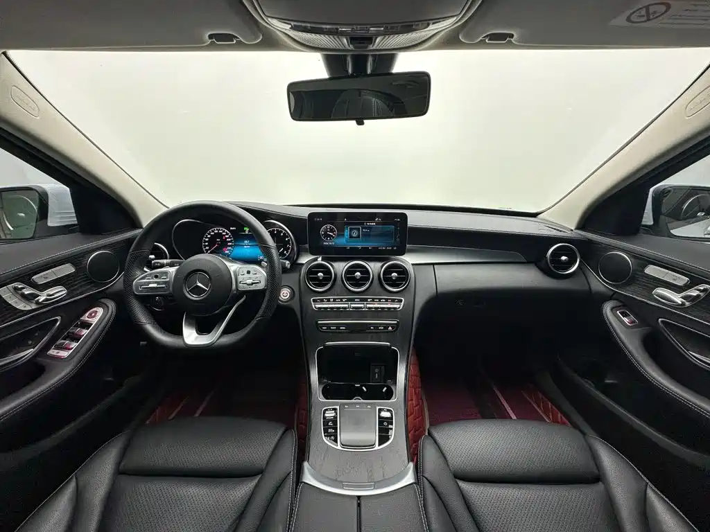 Mercedes-Benz C-Class — миниатюра 21