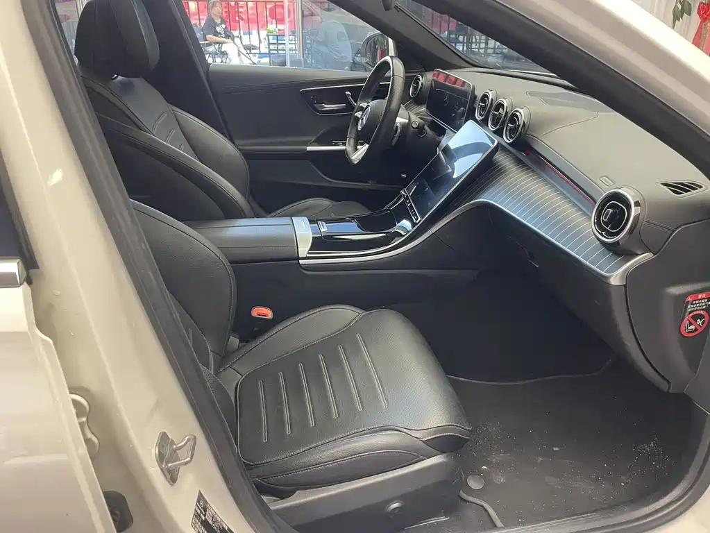 Mercedes-Benz C-Class — миниатюра 23