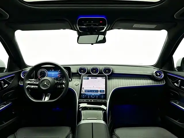Mercedes-Benz C-Class — миниатюра 6