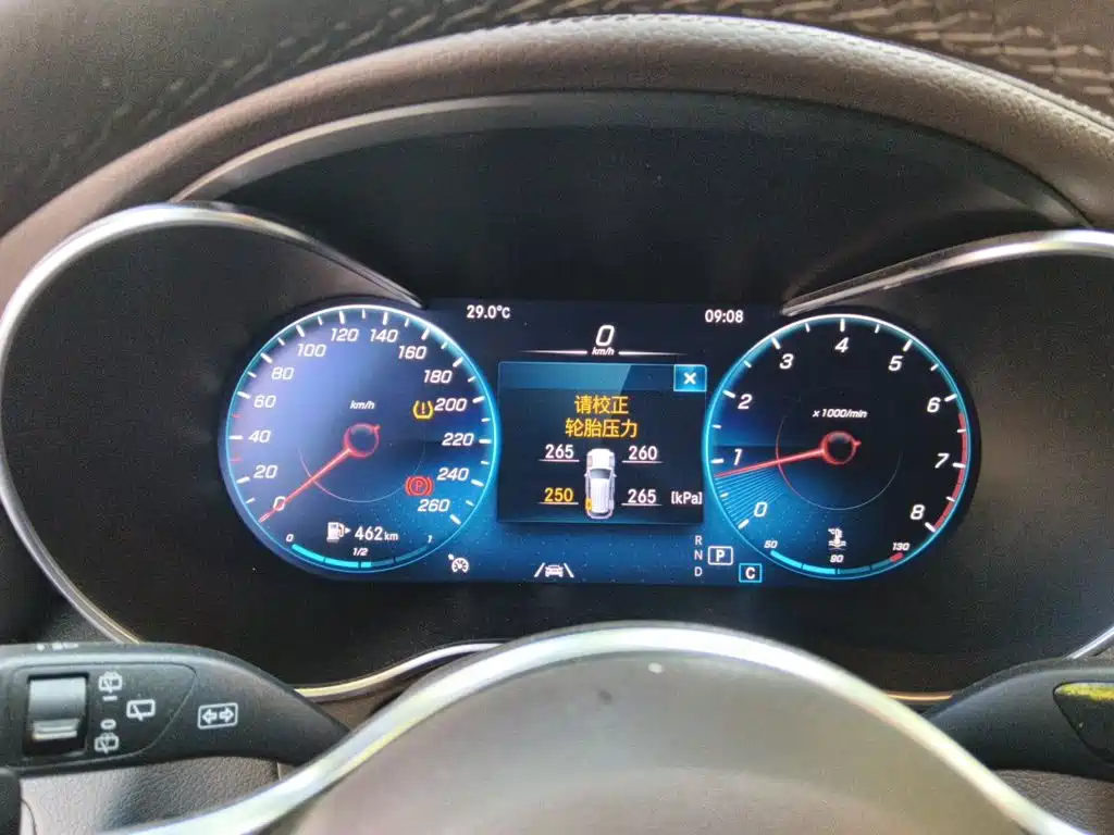 Mercedes-Benz GLC — миниатюра 12
