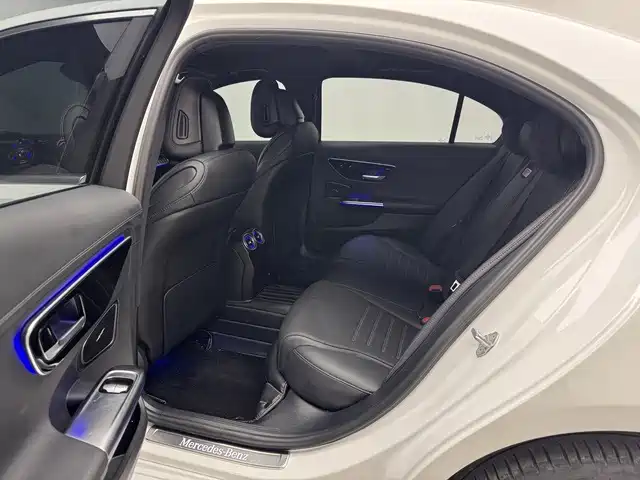 Mercedes-Benz C-Class — миниатюра 10