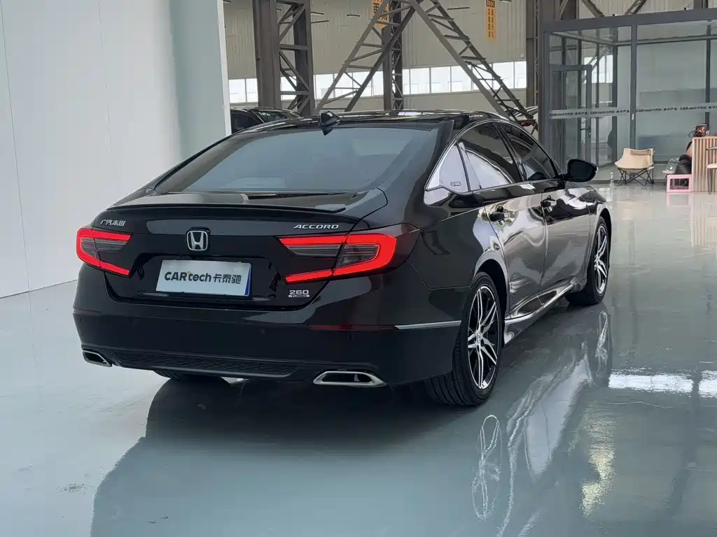 Honda Accord — миниатюра 5