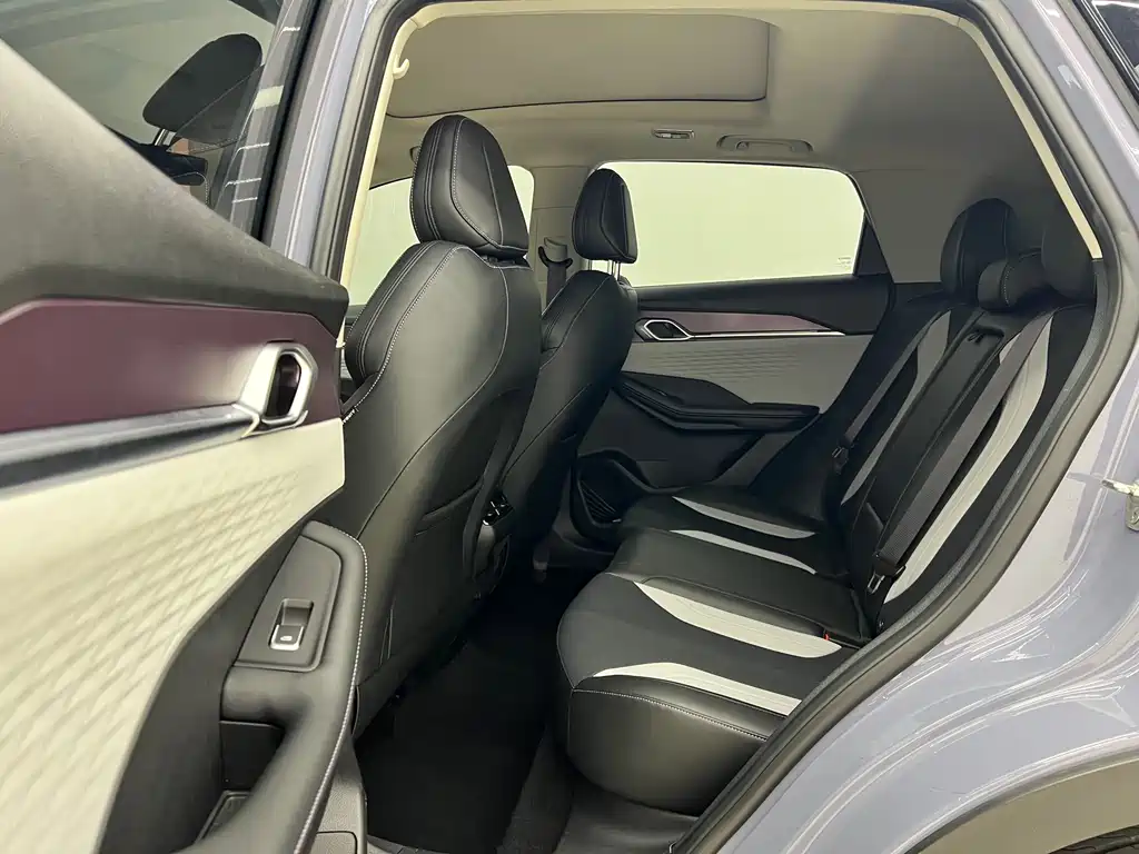 GEELY AUTOMOBILE BINYUE