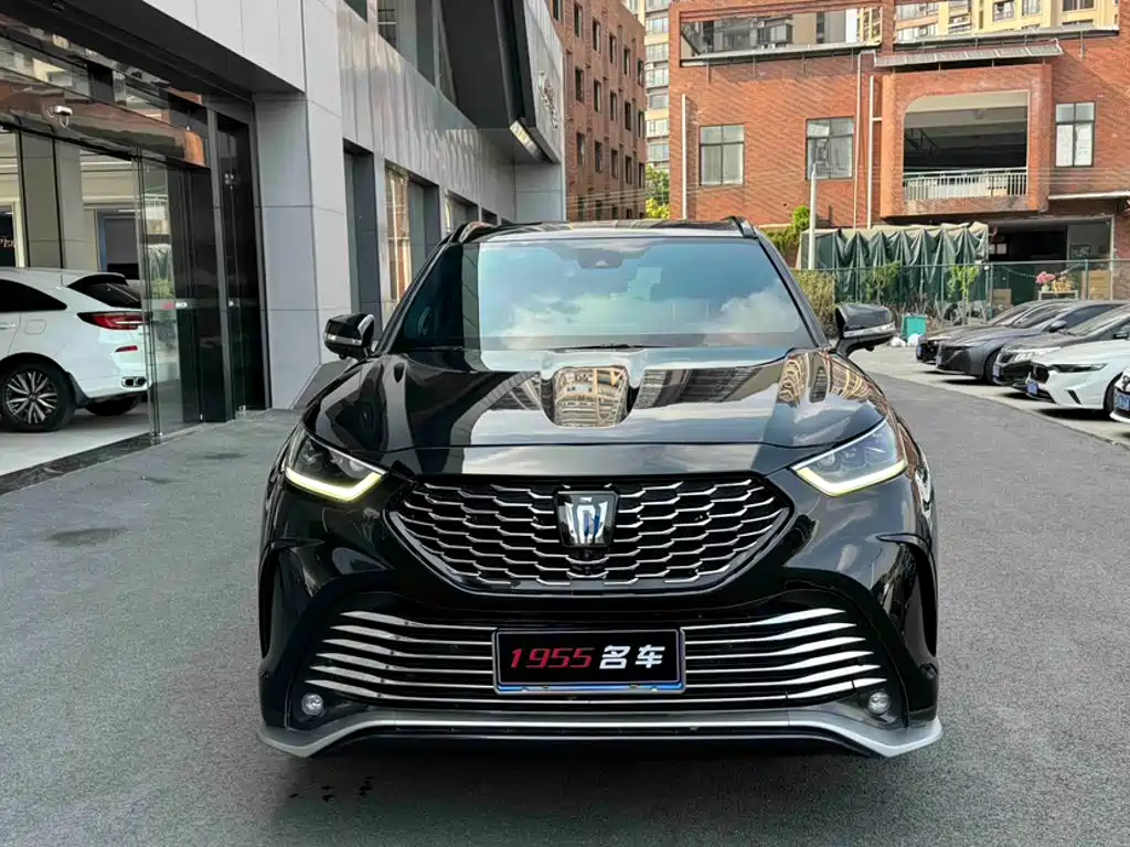 Toyota Crown Kluger — миниатюра 13