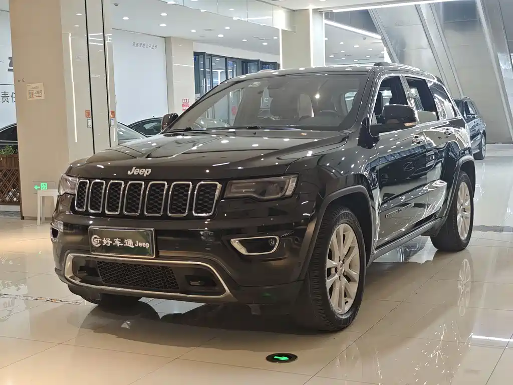 Jeep Grand Cherokee (Import) 2018
