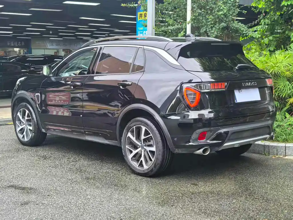 Lynk & Co 01 2.0T 4WD Dynamic Pro Edition, фото 5