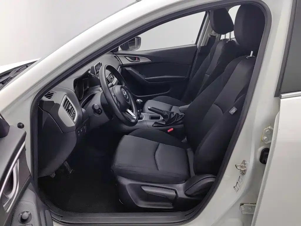 Mazda 3 Axela — миниатюра 10
