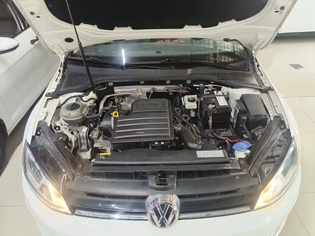 Volkswagen Golf — миниатюра 20