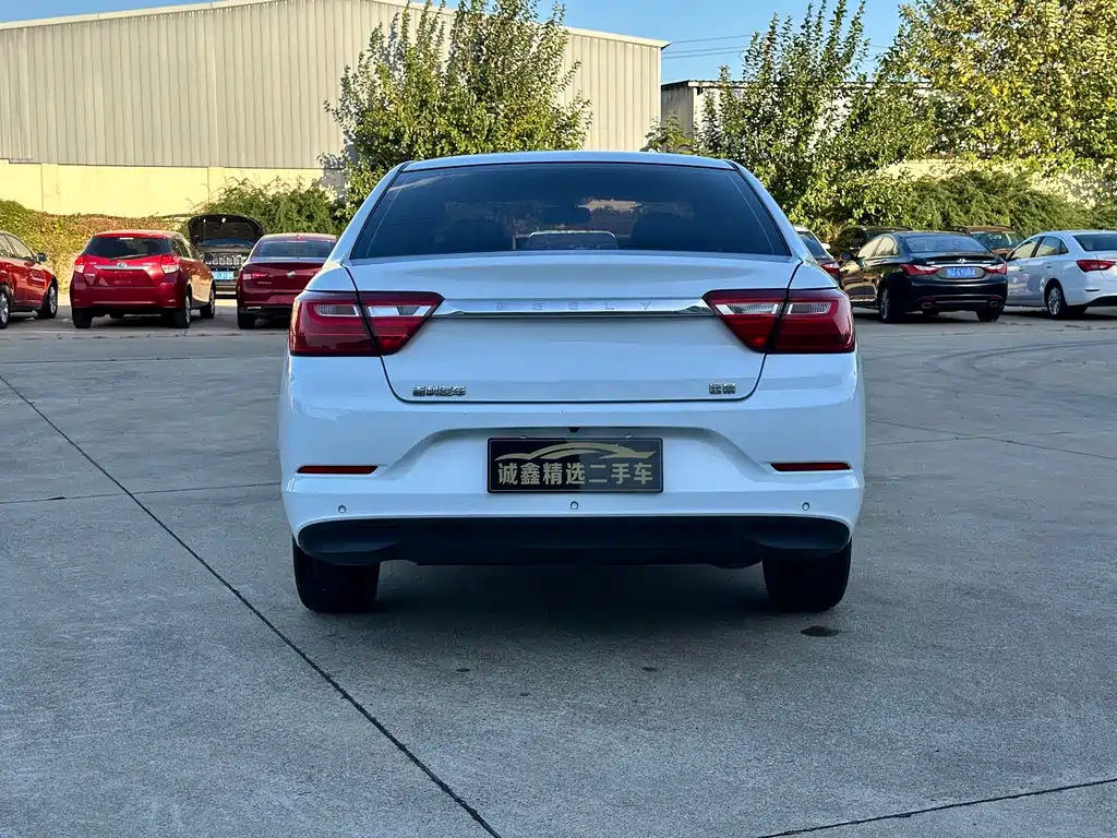 Geely Vision — миниатюра 10