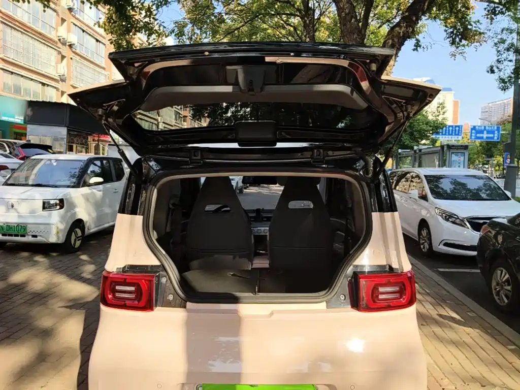 Wuling MINIEV — миниатюра 19