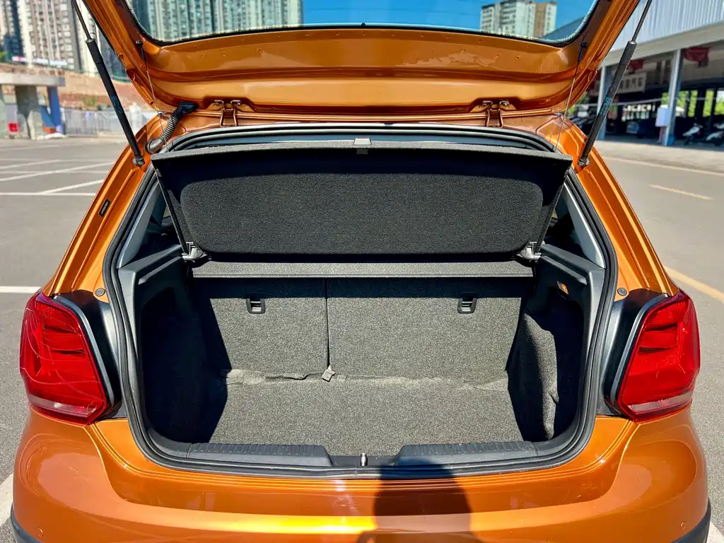 Volkswagen Polo — миниатюра 17