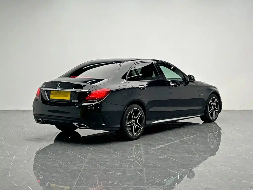 Mercedes-Benz C-Class — миниатюра 6