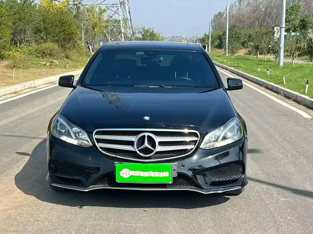 Mercedes-Benz E-Class — миниатюра 2