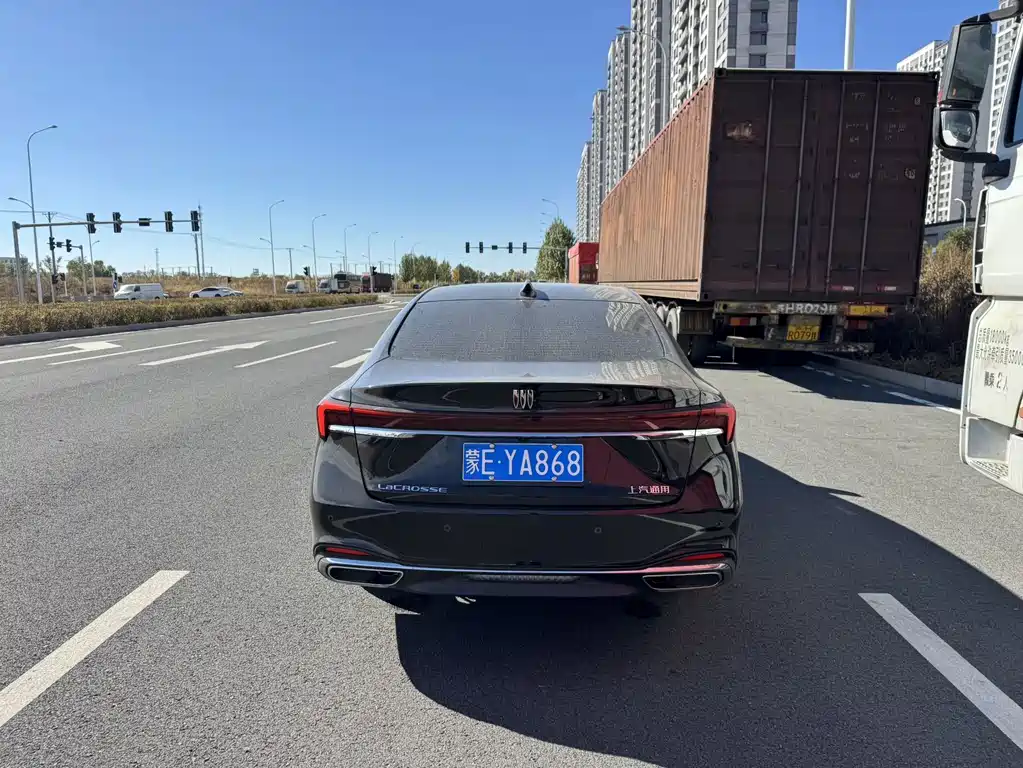Buick LaCrosse — миниатюра 9