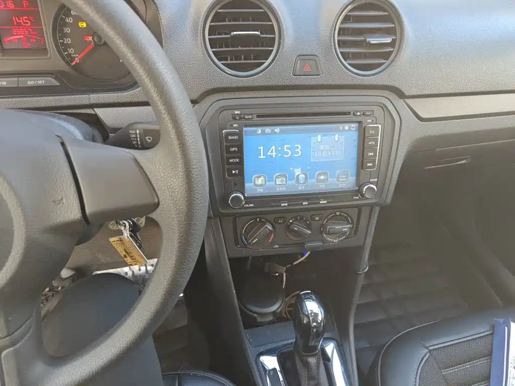Volkswagen Jetta — миниатюра 9