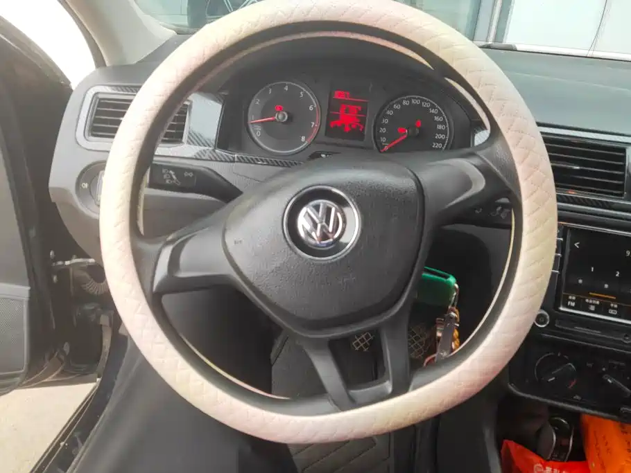 Volkswagen Santana — миниатюра 15