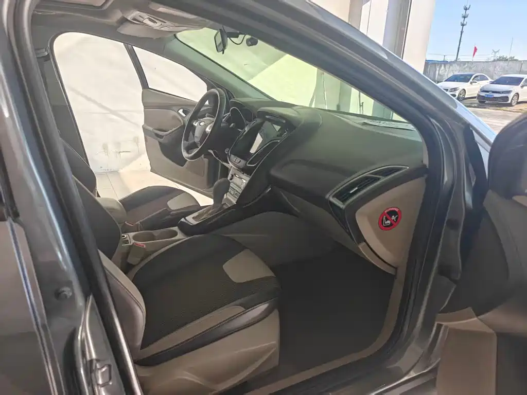 Ford Focus — миниатюра 9