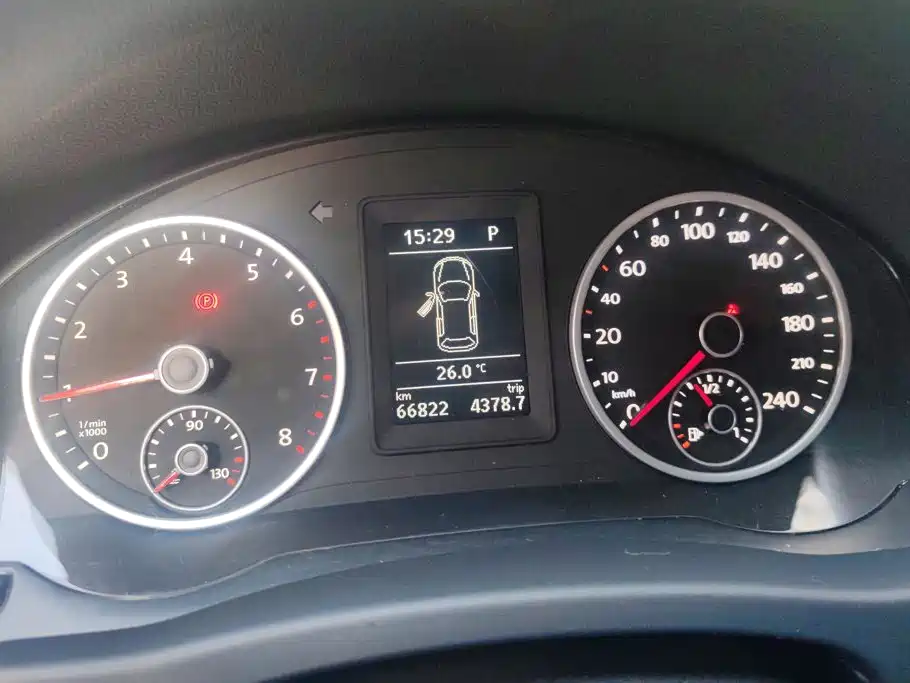 Volkswagen Tiguan — миниатюра 14