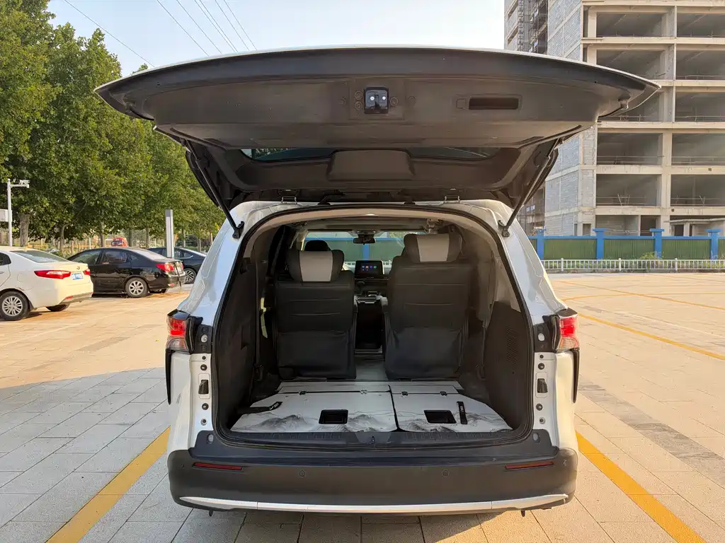 Toyota Sienna — миниатюра 17