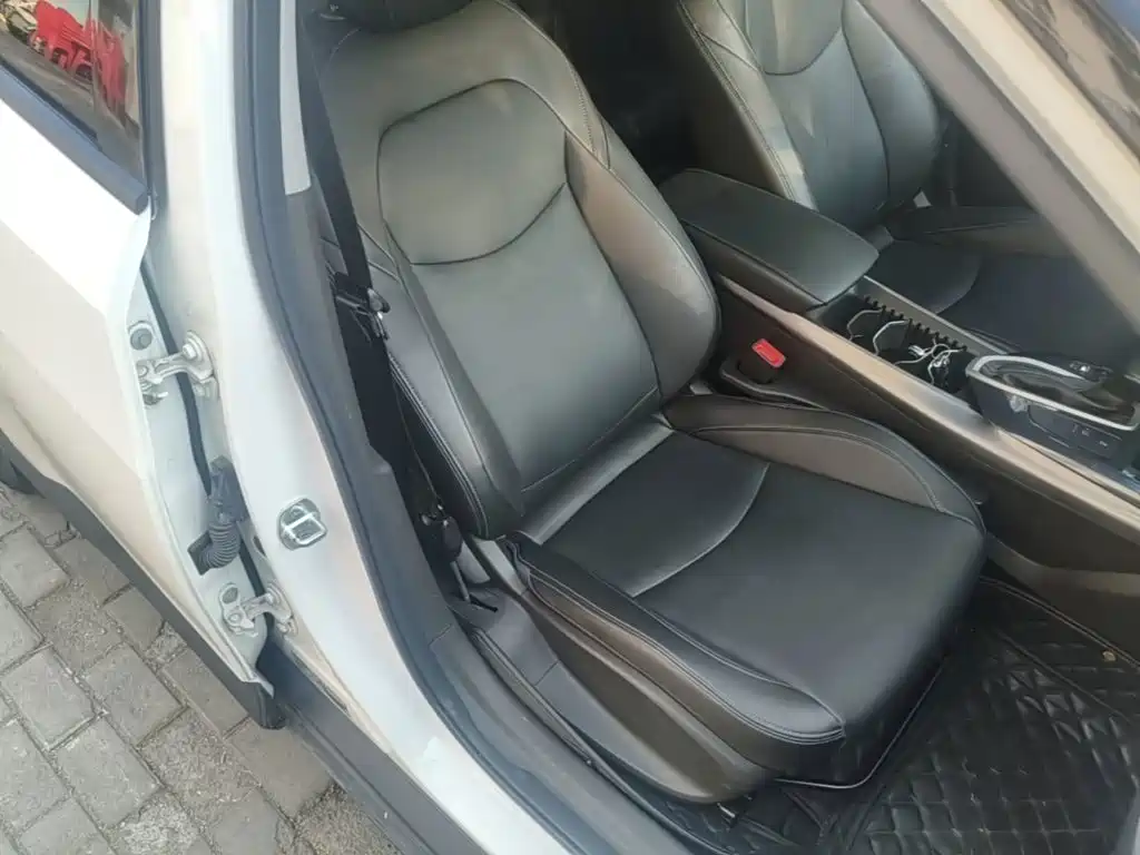 Chevrolet Menlo — миниатюра 25