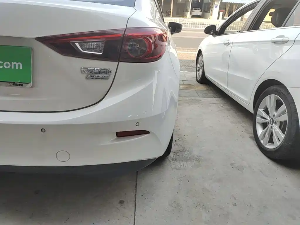 Mazda 3 Axela — миниатюра 8