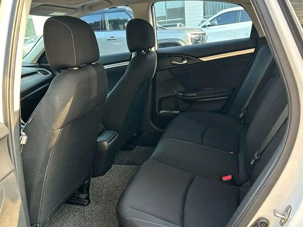 Honda Civic — миниатюра 4