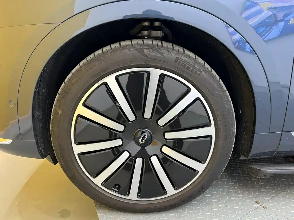 AITO AITO M9 — миниатюра 10