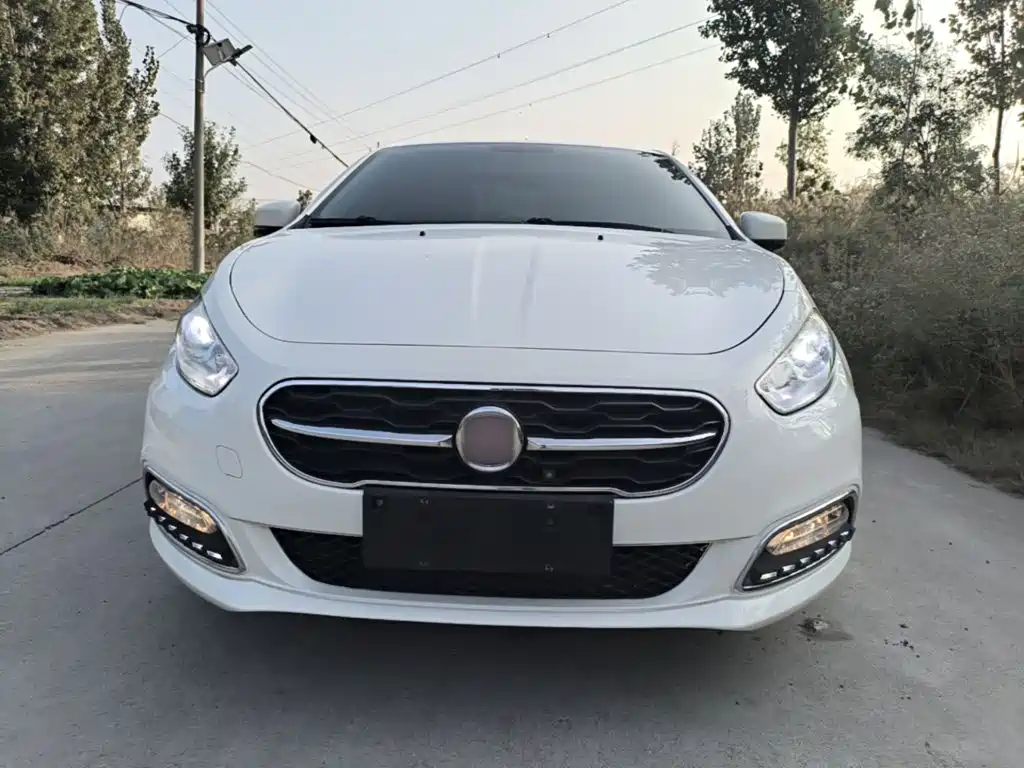 Fiat Viaggio — миниатюра 3