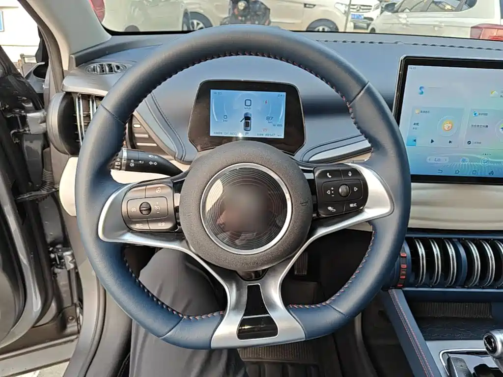 BYD Yuan Plus — миниатюра 11