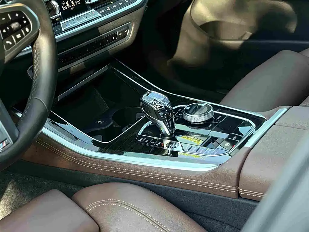 BMW X5 (Import) — миниатюра 12