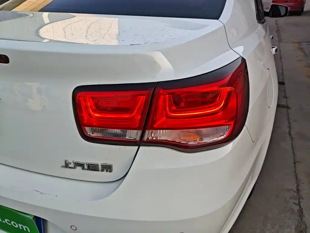 Chevrolet Malibu — миниатюра 8