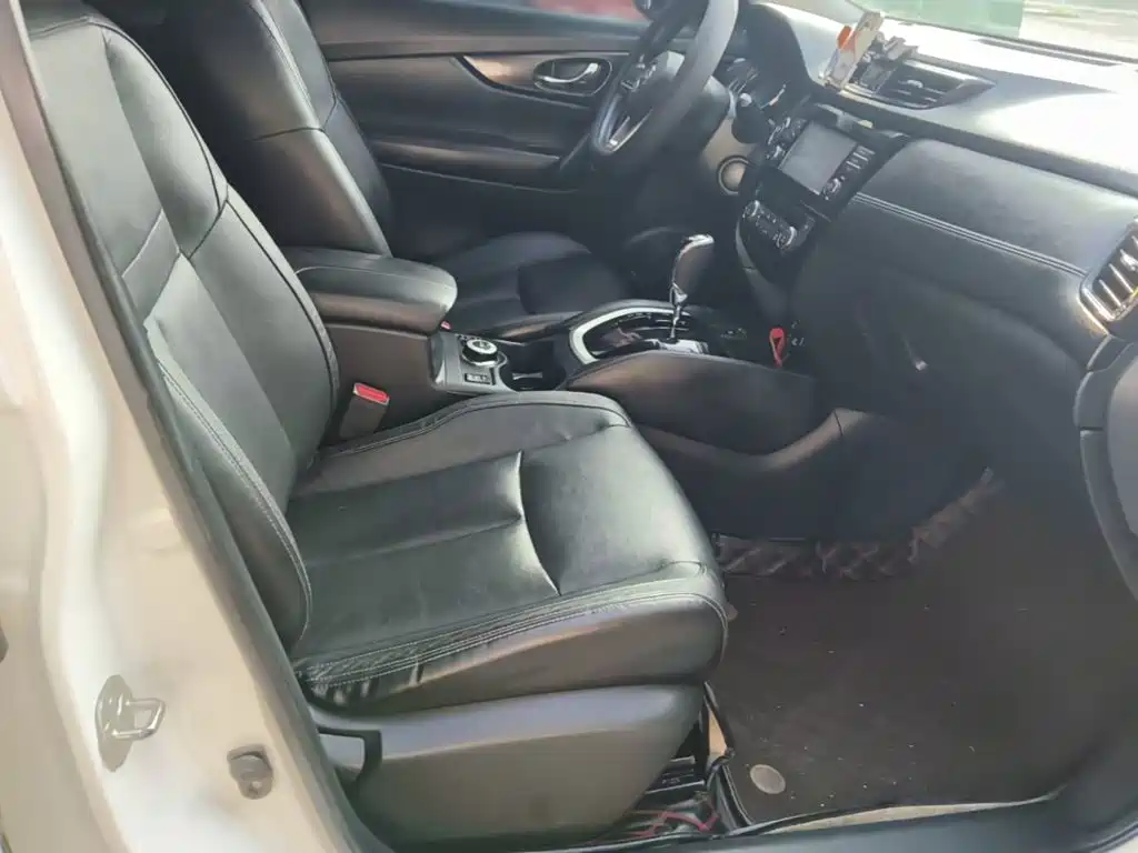 Nissan X-Trail — миниатюра 25