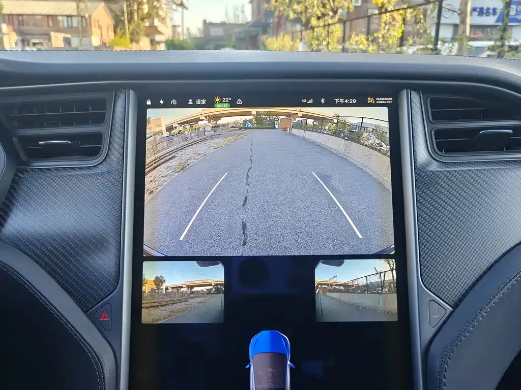 Tesla Model X — миниатюра 27