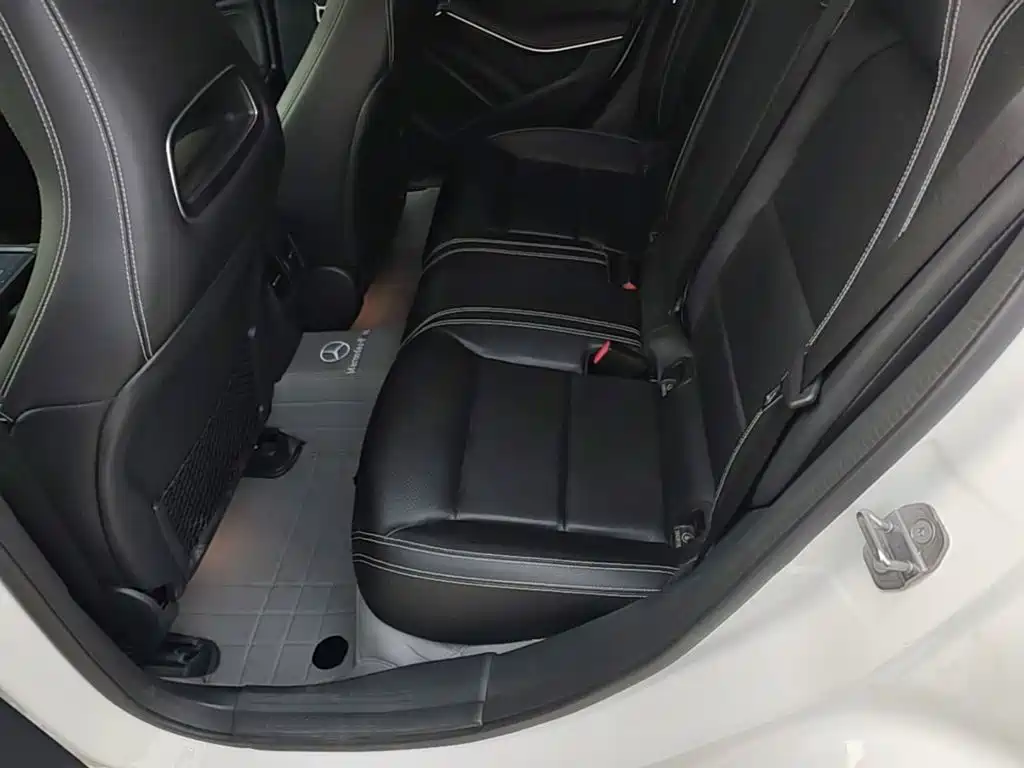 Mercedes-Benz GLA — миниатюра 17