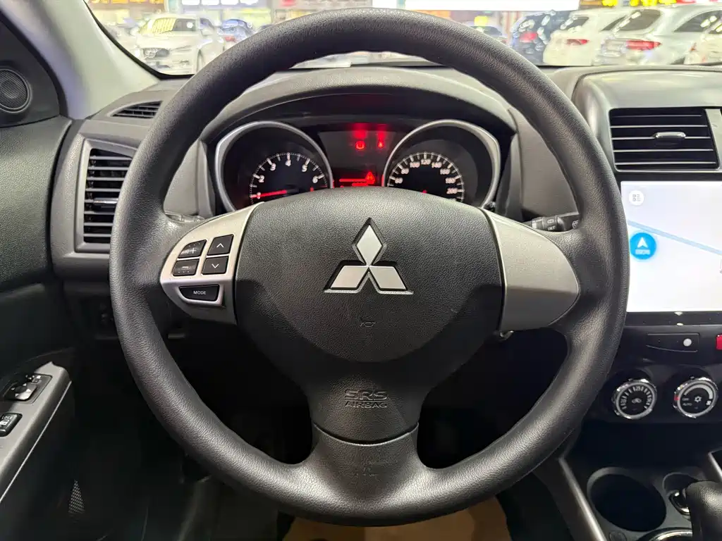Mitsubishi ASX — миниатюра 10