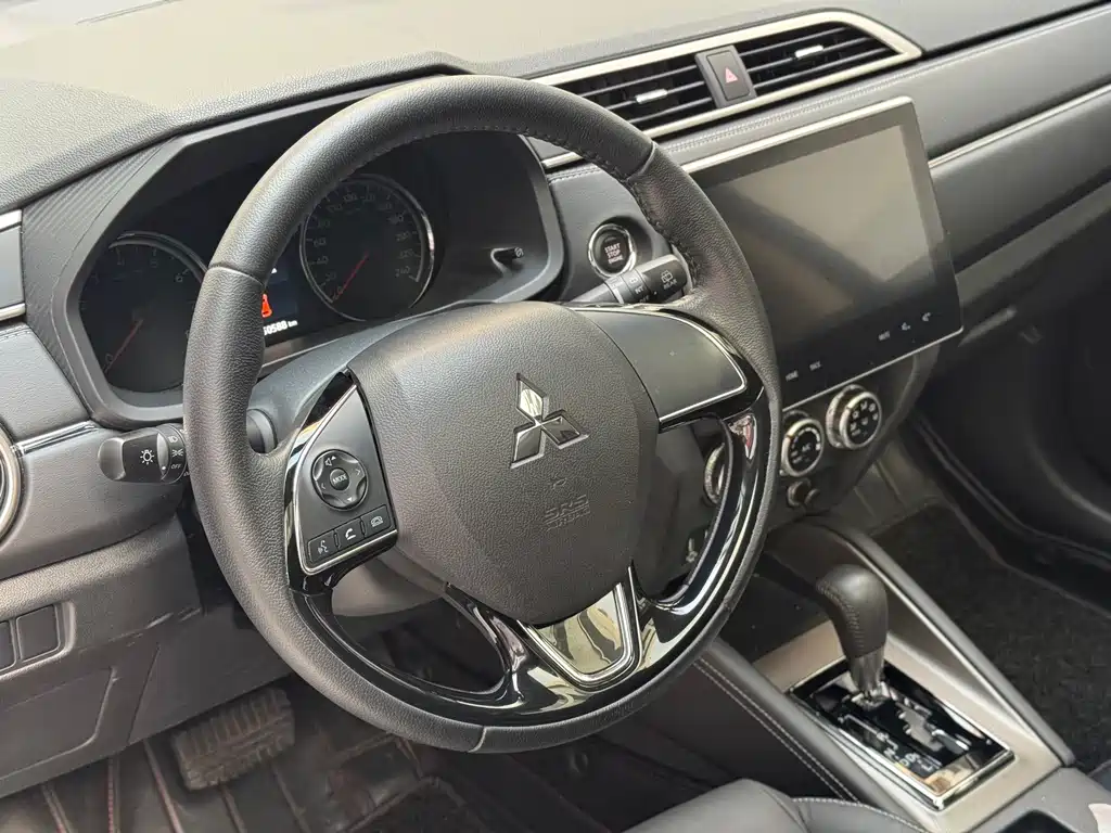 Mitsubishi ASX — миниатюра 7