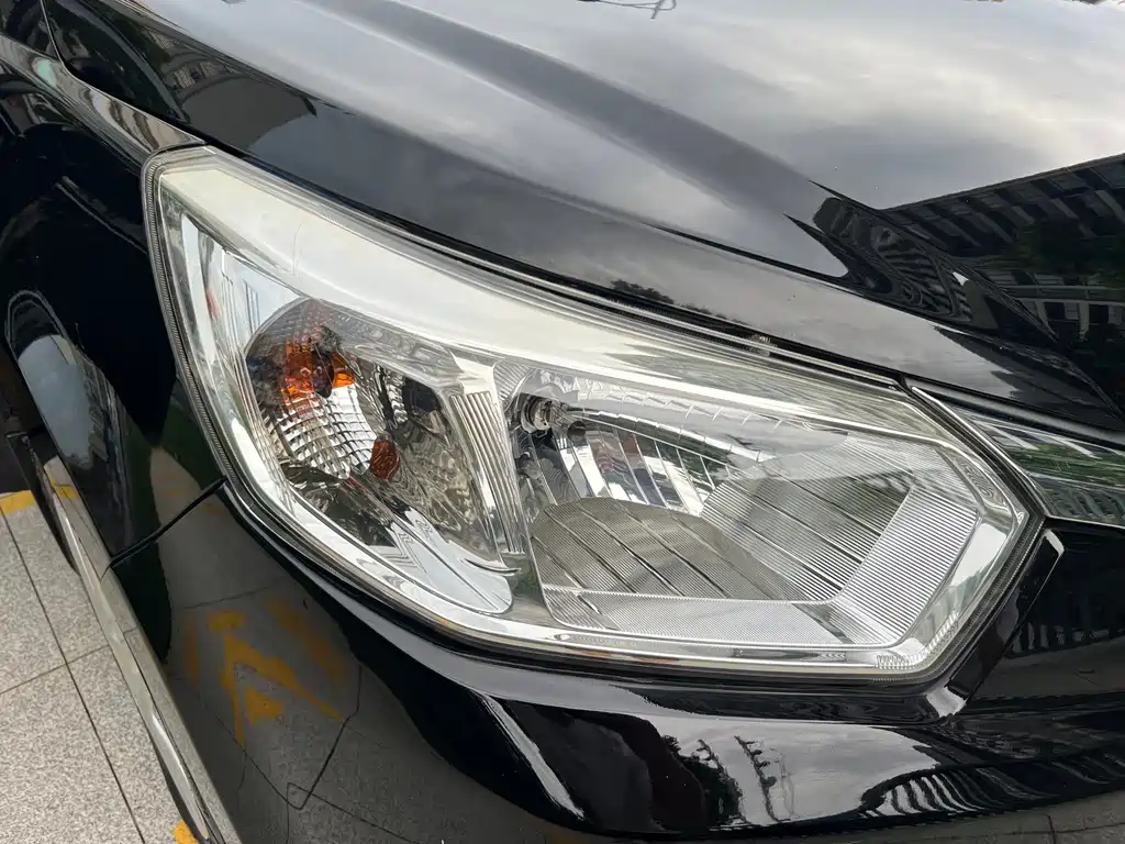 Venucia R50 — миниатюра 14