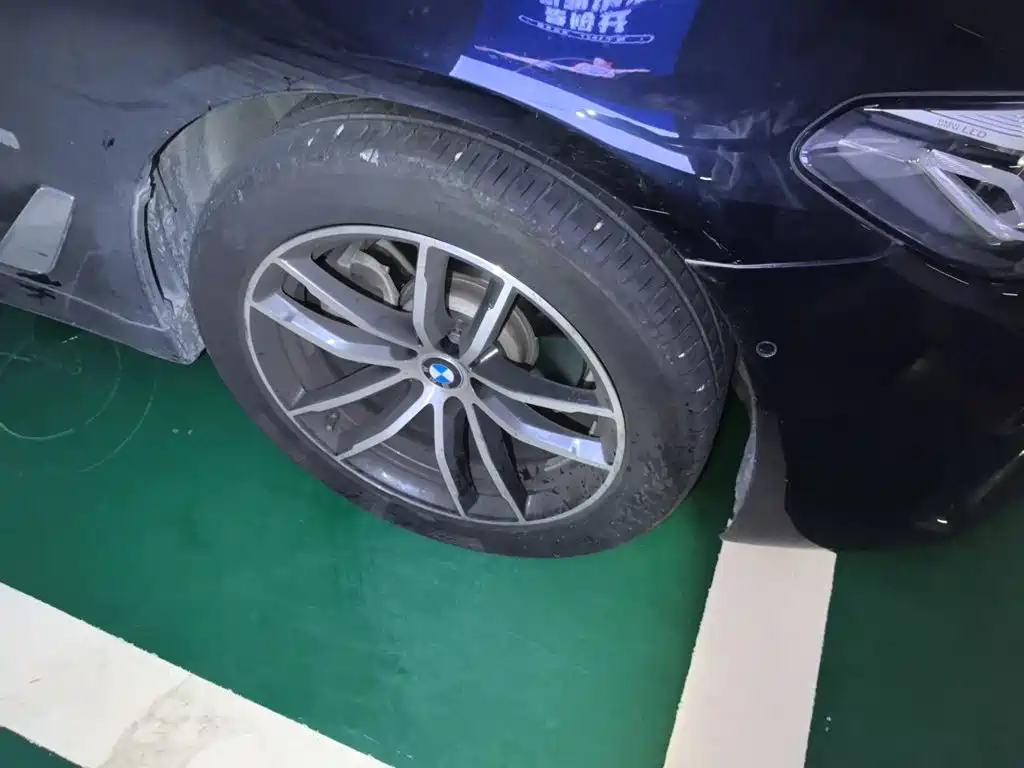 BMW 5 Series — миниатюра 26